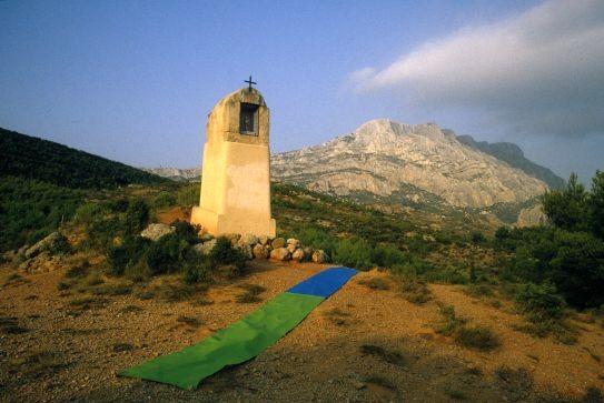 Blick auf Montagne Sainte-Victoire, Provence, 16. September 2000