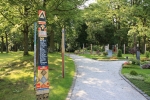 Seelenbretter® von Bali Tollak auf dem Hauptfriedhof in Mönchengladbach (Juni bis Oktober 2014)